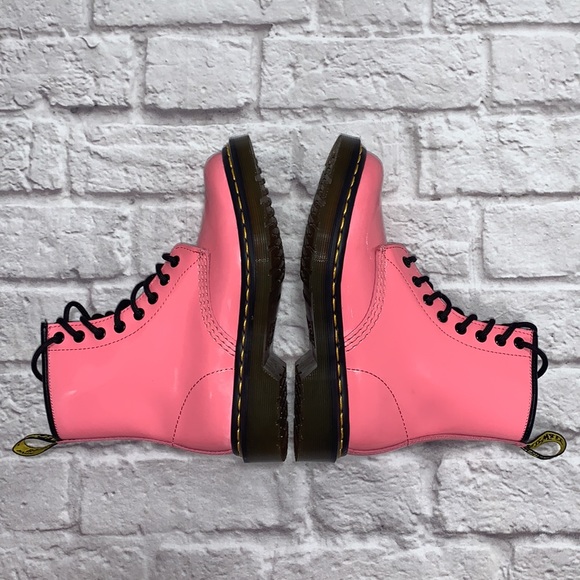 Size 6 Dr.Martens 1460 Bubblegum pink patent leather combat boots - Picture 6 of 8